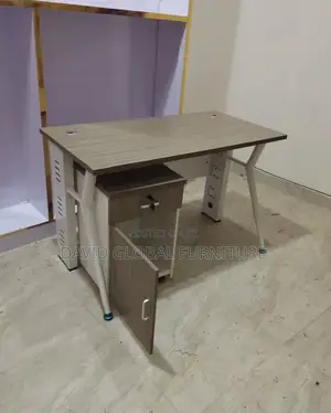 Office Table (Detach)