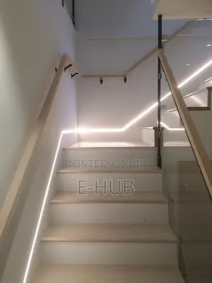 Simple Light Design on Step