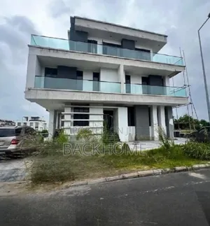 Photo - 5bdrm Duplex in Cowrie Creek Estate, for sale