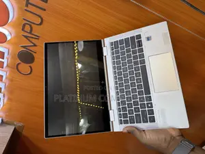 Laptop HP EliteBook 830 G8 16GB Intel Core I5 SSD 512GB