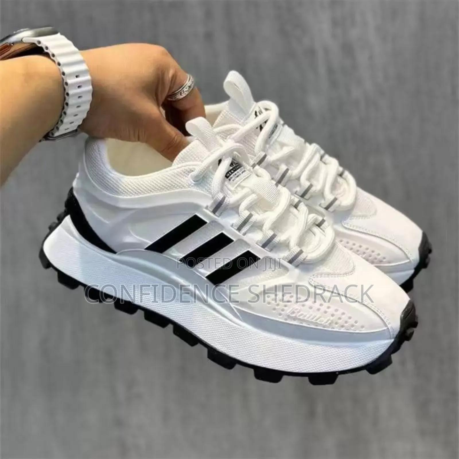 High Quality Sneakers