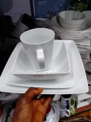High Quality 16 Pieces Breakable Dinner Set