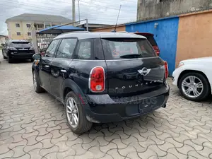 Mini Countryman Cooper FWD 2015 Black