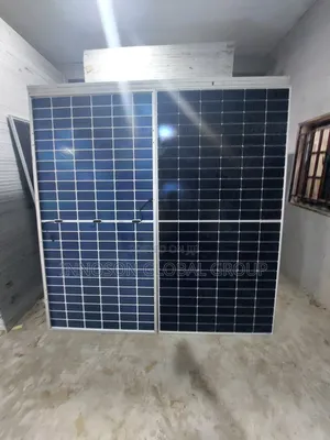 600w Jinko Solar Panel