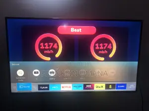 Photo - Flat Uhd Smart Tv