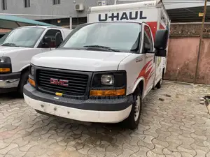 GMC Savana 2010 White
