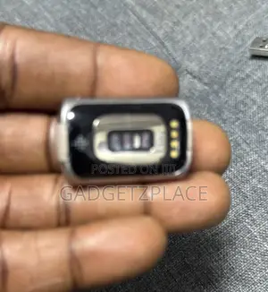 Fitbit Charge 5