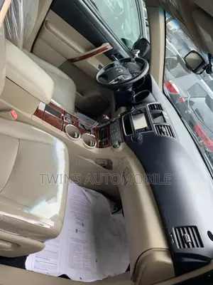 Toyota Highlander Limited 3.5l 4WD 2013 Black