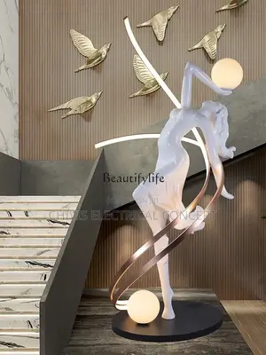 X1creative Modern Art FRP Floor Sculpture With Light Hotel
