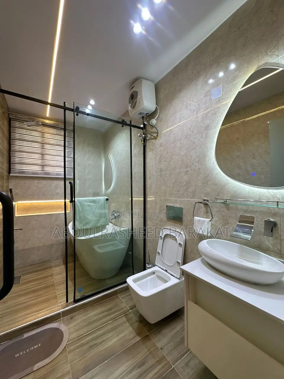 Luxurious Three Bedroom Apartment