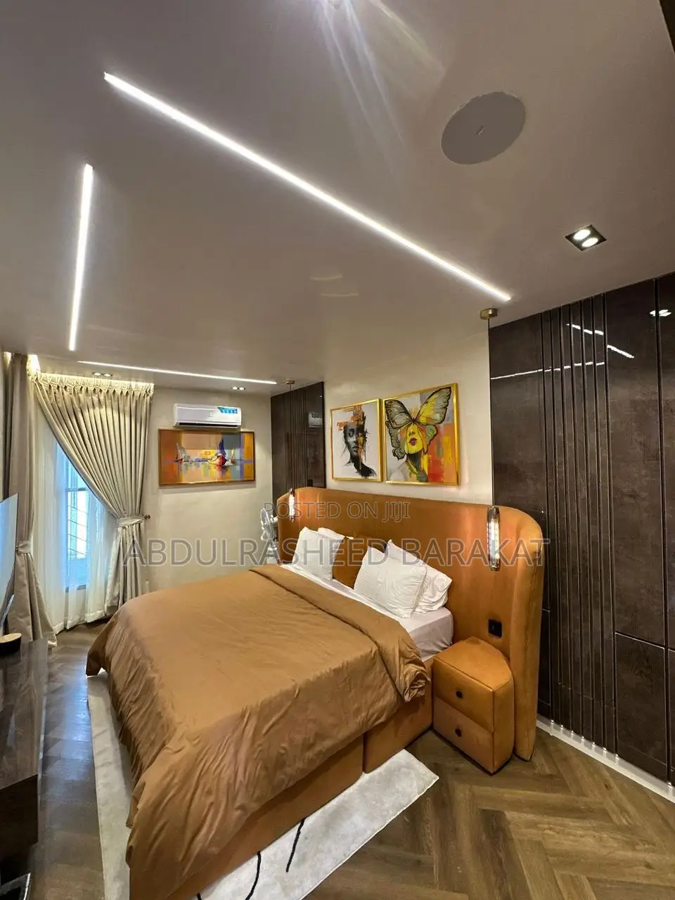 Luxurious Three Bedroom Apartment