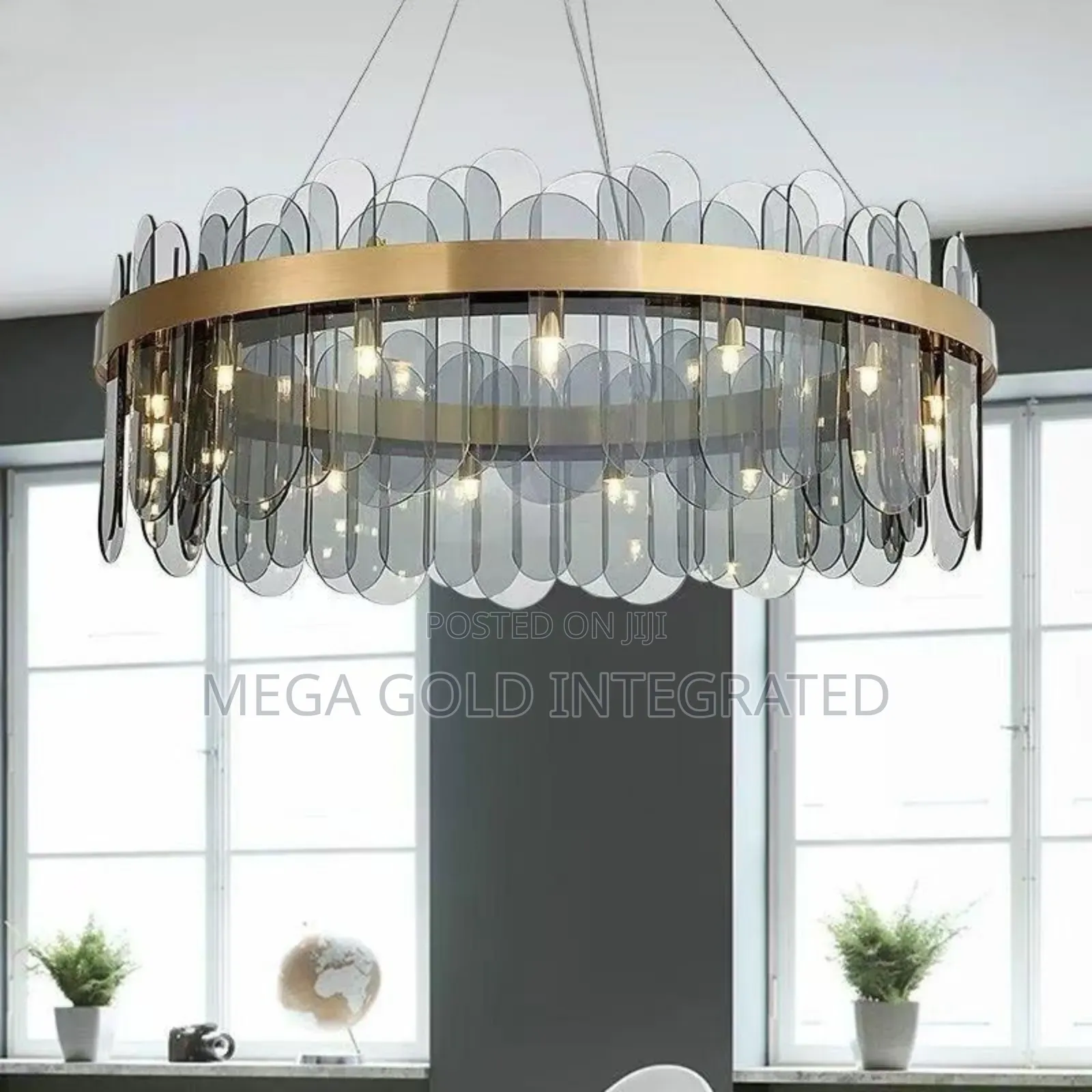 Chandelier Light by 600