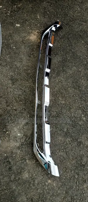 2013 Model GLK 350 Front Bumper Chrome.