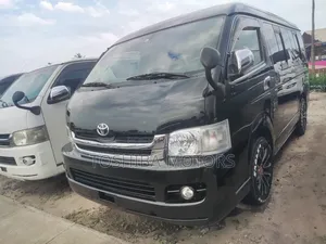 Toyota HiAce 2016 Black