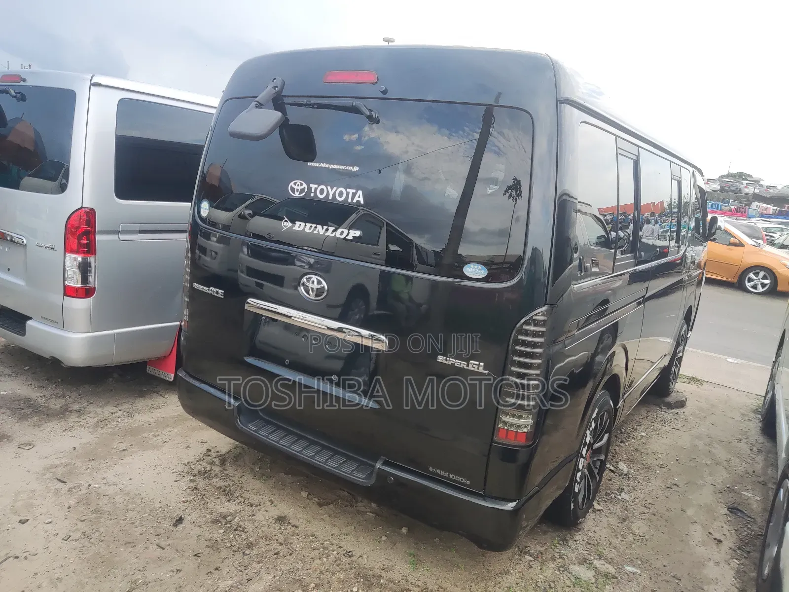 Toyota HiAce 2016 Black