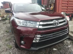 Toyota Highlander Limited Platinum V6 4x2 (3.5L 6cyl 6A) 2016 Red