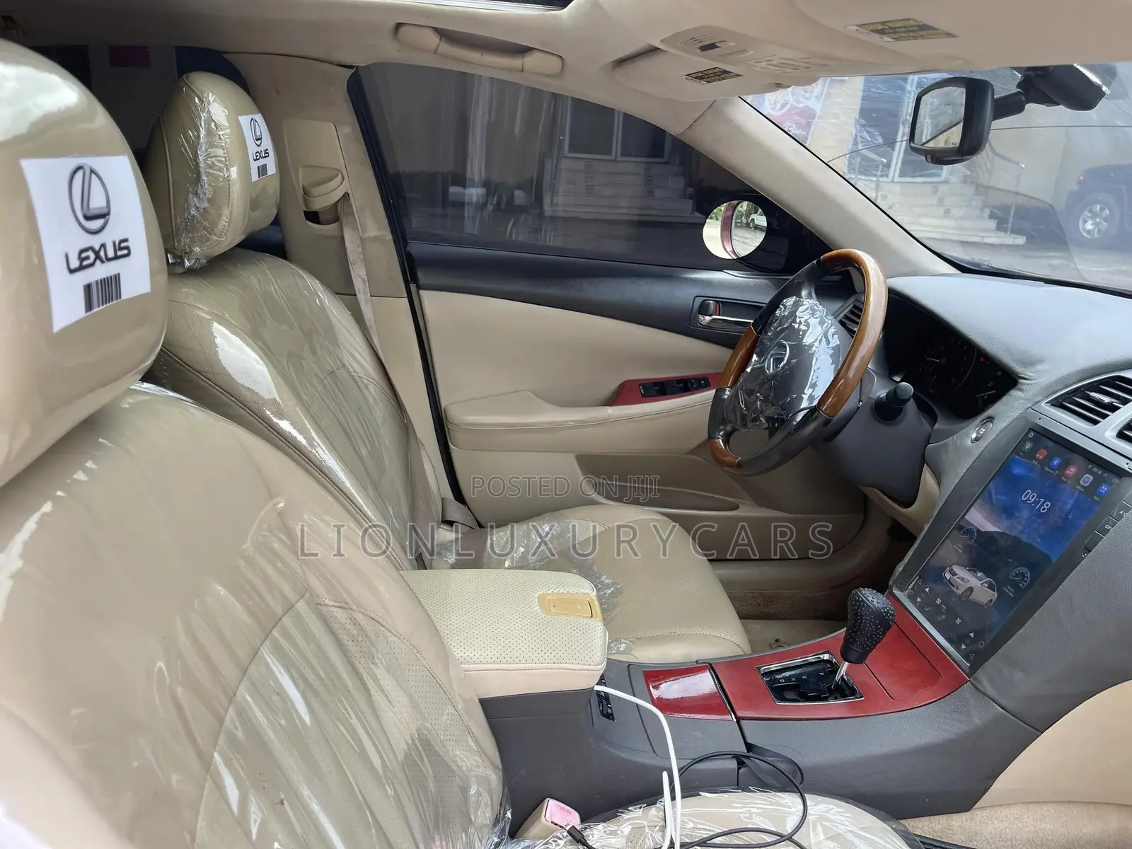 Lexus ES 2010 Red
