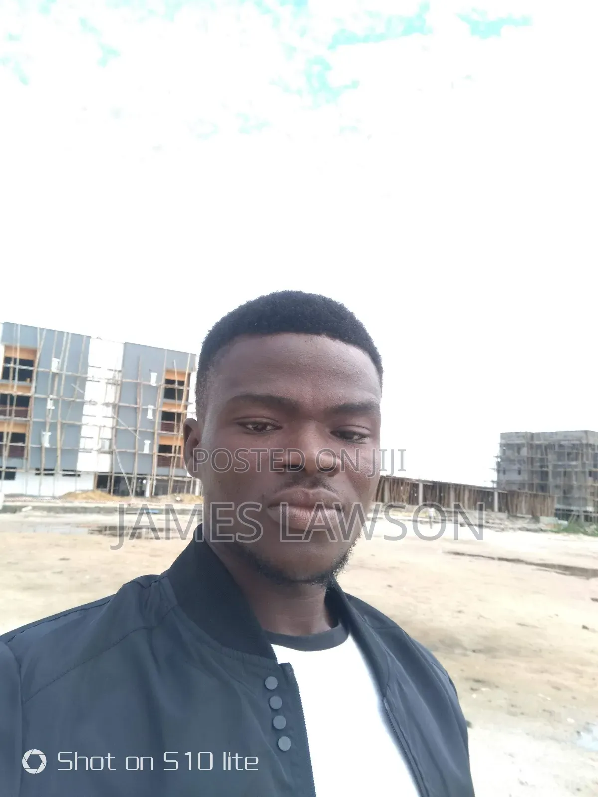 I'm a Skilled Togolese Bricklayer/House Builder