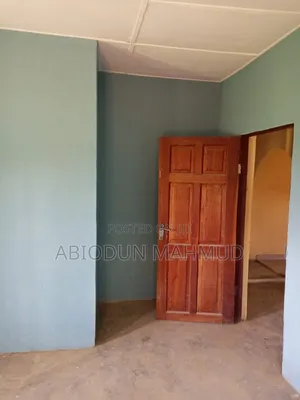 1bdrm Room & Parlour in Unity Estate, Gberigbe for rent