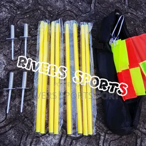 4pcs 1.5m Detachable Soccer Corner Flag Poles Storage Bag