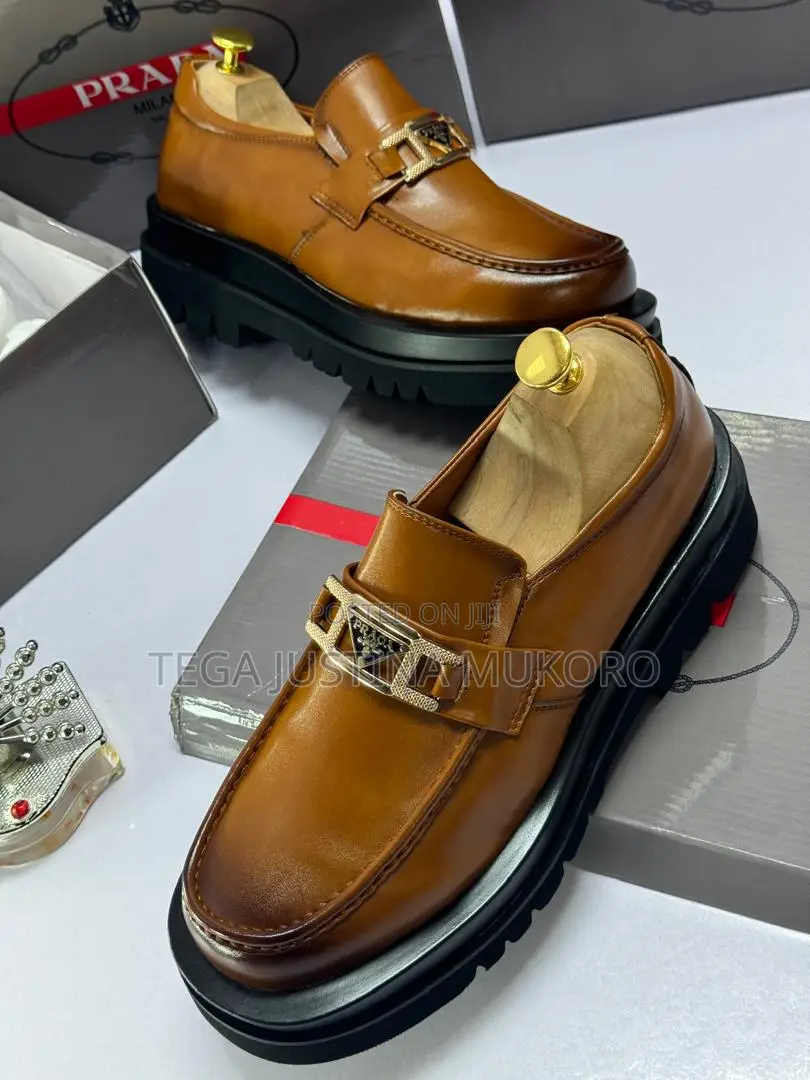 Latest Design Prada Men's Flat Shoes