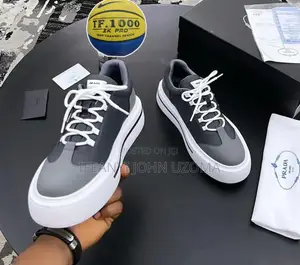 Prada Luxury Designers Sneakers Shoe
