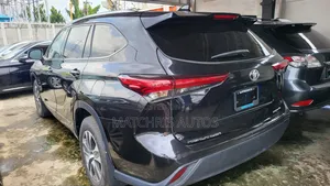 Toyota Highlander XLE AWD 2020 Black