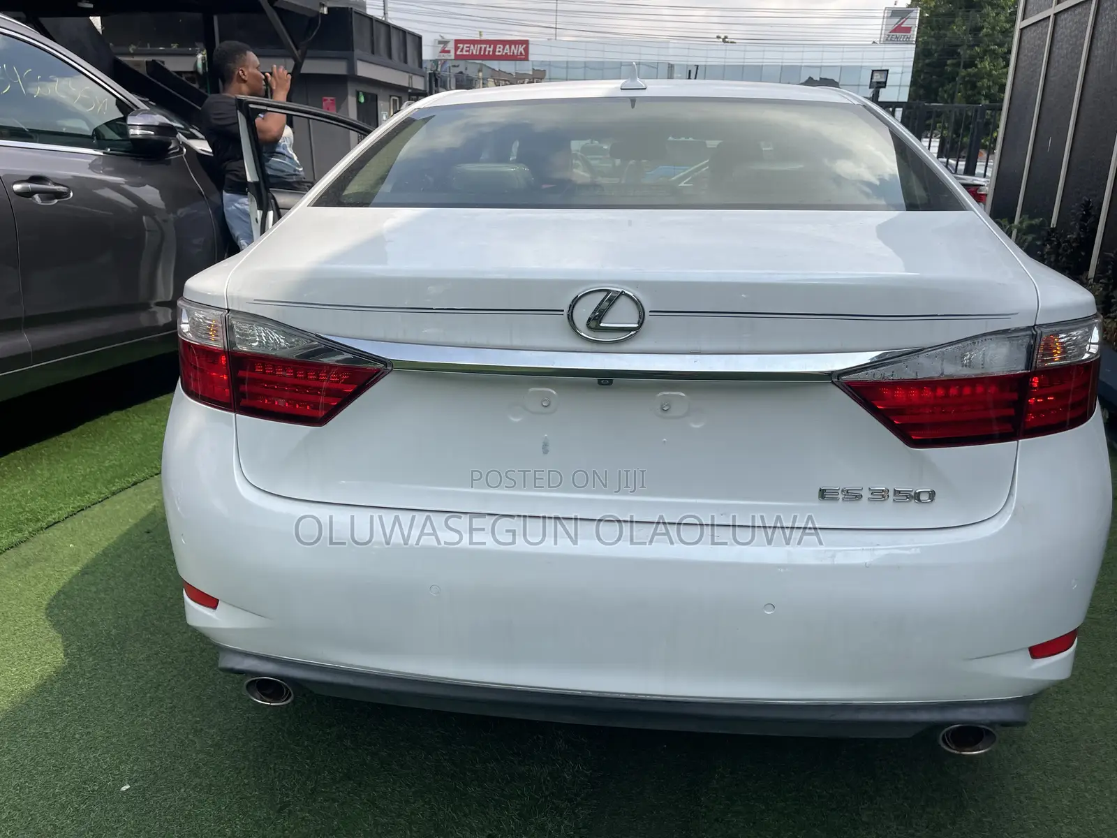 Lexus ES 350 FWD 2013 White