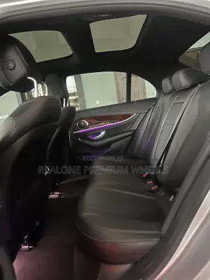 Photo - Mercedes-Benz E300 2017 Silver