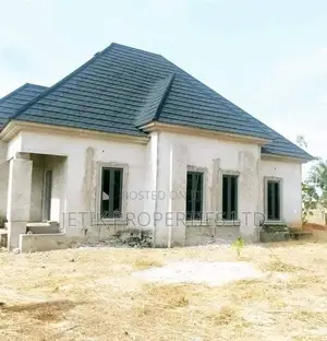 3bdrm Bungalow in The Kwembe, Makurdi for sale