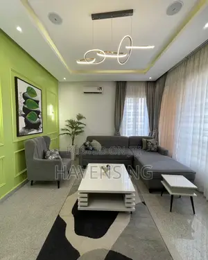Experience Smart Luxury in Our 3-Bedroom Apartment