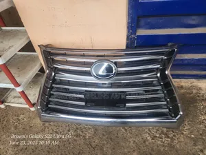 Front Grill Lexus Lx570