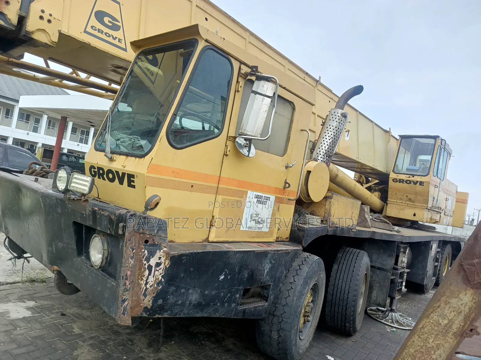 80 Tons Motor Crain