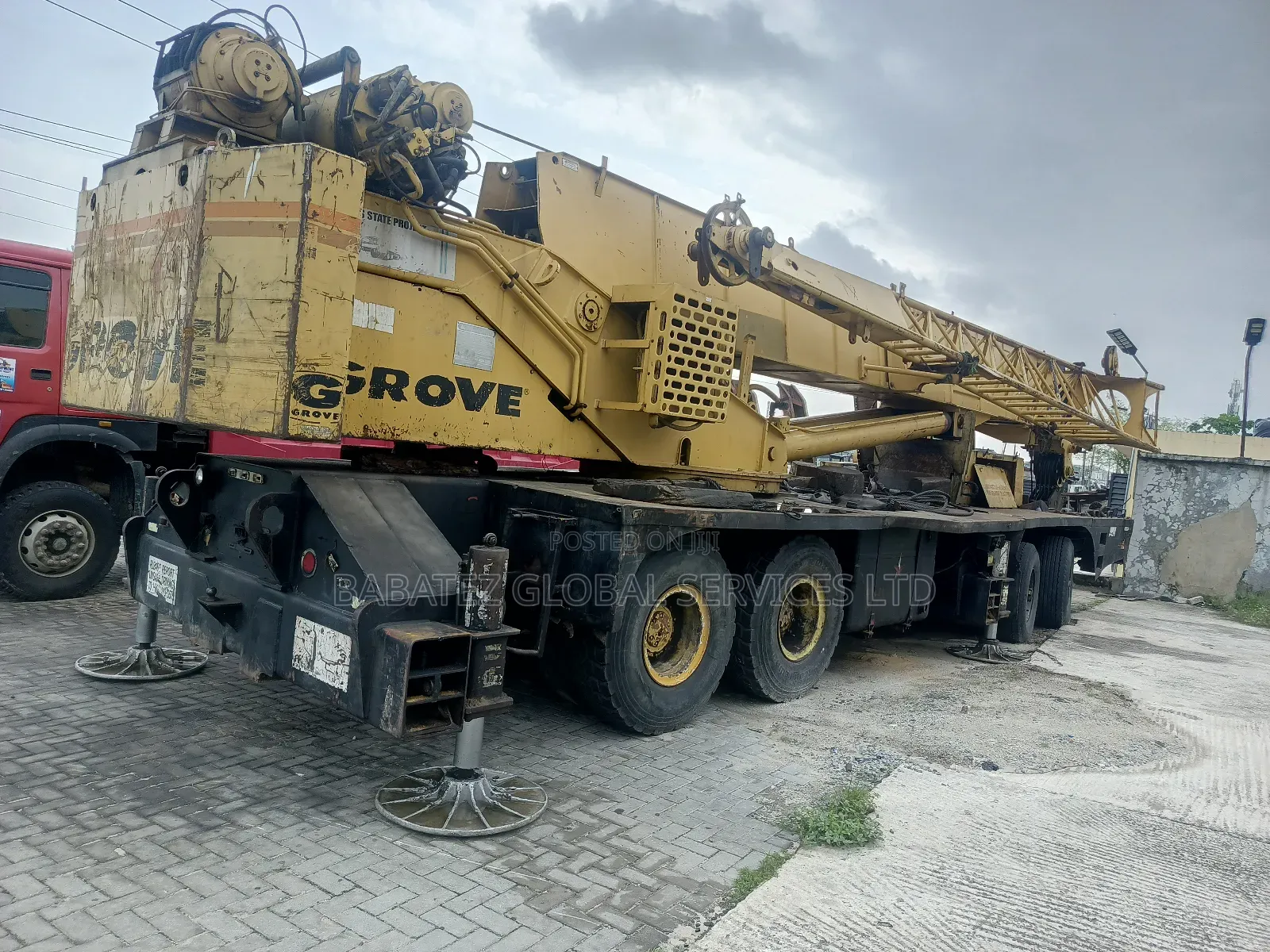 80 Tons Motor Crain