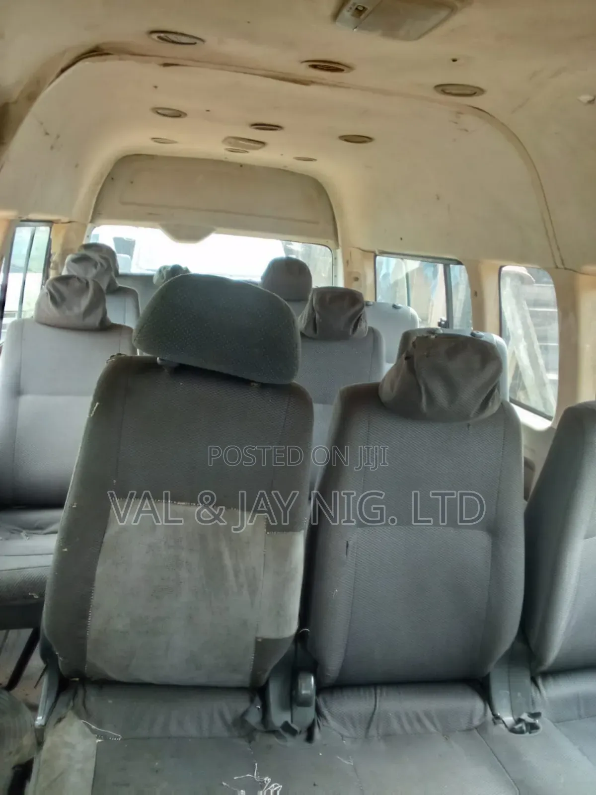 Toyota HiAce 2009 White