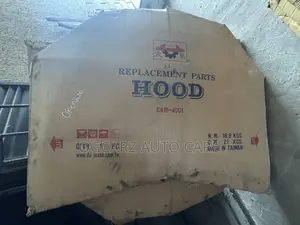 Bonnet Toyota Camry 2015 / 2017 Available
