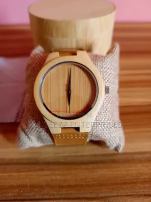 Redear Natural Bamboo Style Men's Leather Wristwatch