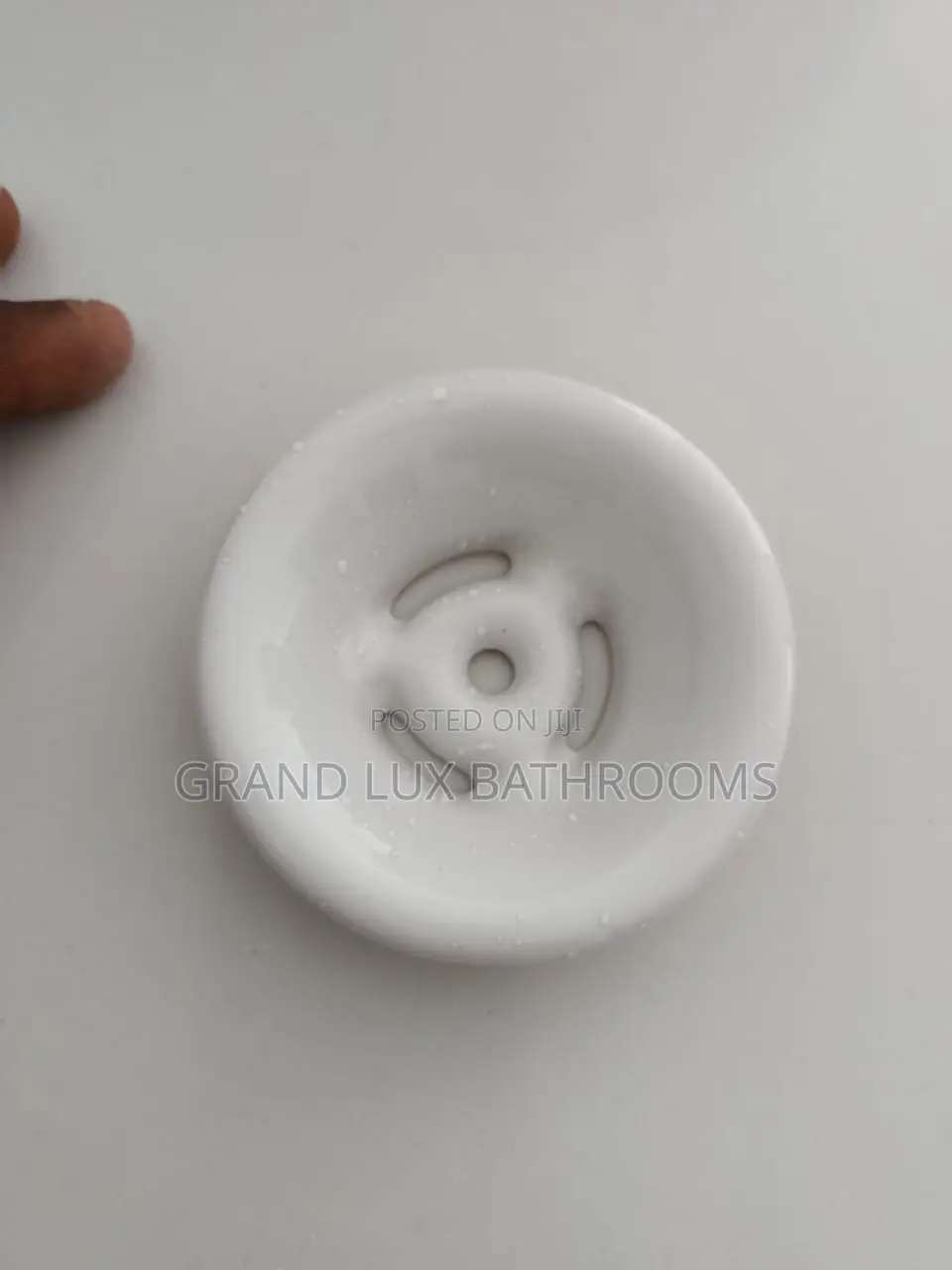 Ceramic Urinary Waist With Drainage
