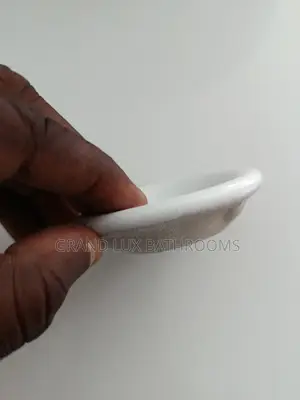 Ceramic Urinary Waist With Drainage