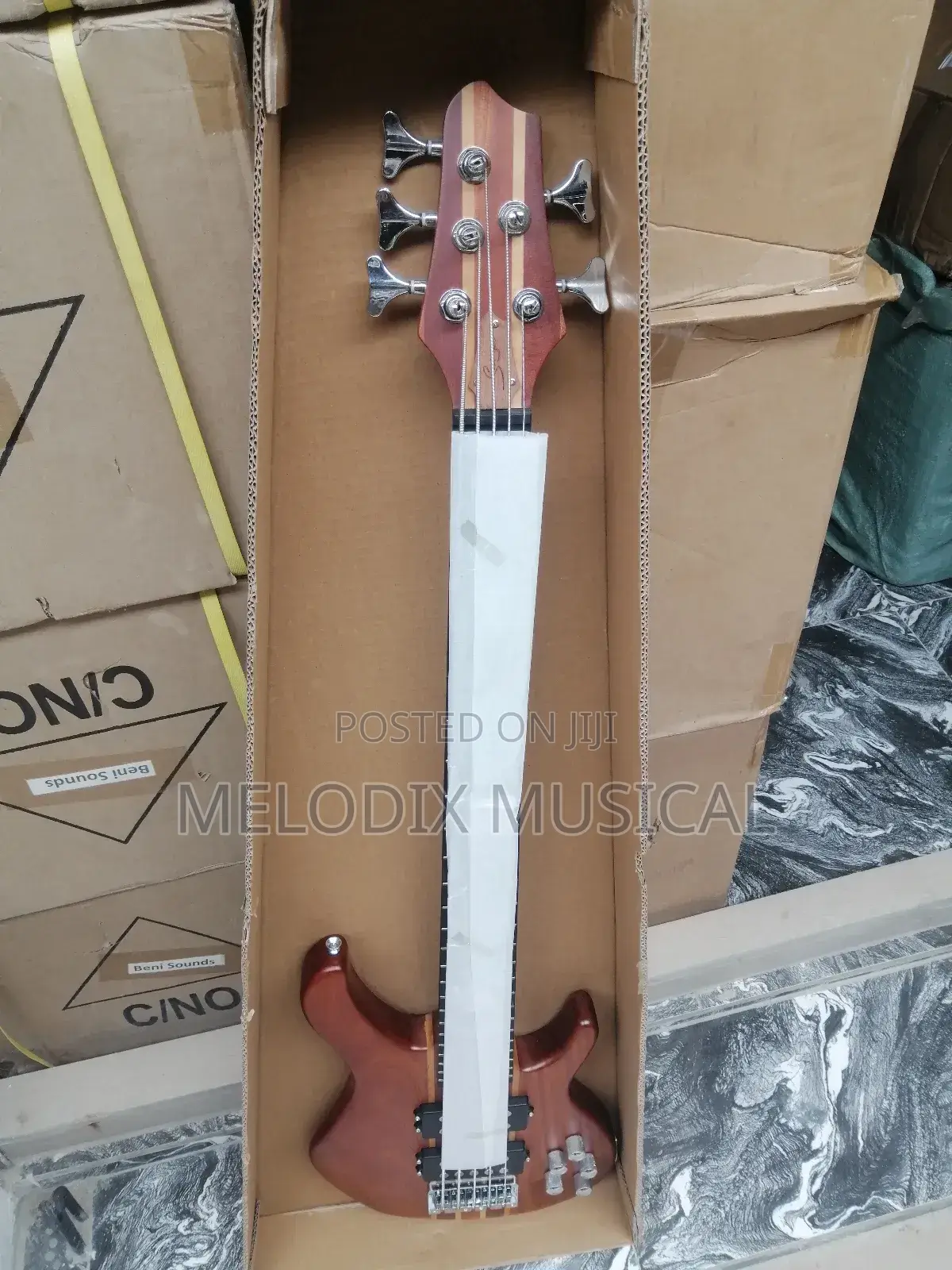 Smiger 5 Strings Bass Guitar (G-B50-T5)