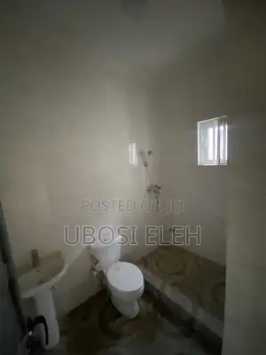 3bdrm Block of Flats in Diamond Estate, Ipaja Road for rent