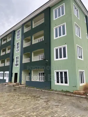 3bdrm Block of Flats in Diamond Estate, Ipaja Road for rent