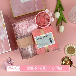 Fan/Cup/Towel (Souvenirs) a Gift Set