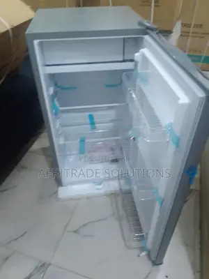 Freespace Fridge: Aeon Ars100g 90l Ta