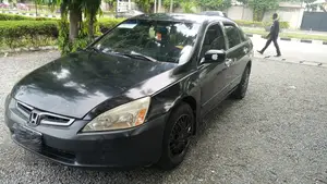 Photo - Honda Accord 2003 Black