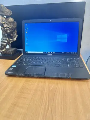 Photo - Laptop Toshiba Satellite C850 4GB Intel Core I3 SSD 320GB