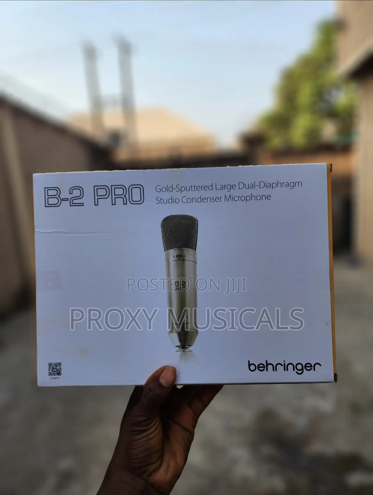 Behringer B-2 Pro Studio Condenser Microphone