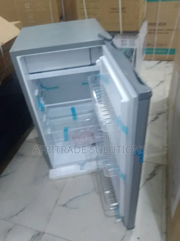 Space‐Wise Fridge With Freezer –90l Ars100g Aeon