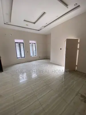 5bdrm Duplex in Osapa London for rent