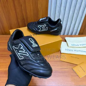Luxury Louis Vuitton Footprint Shoe
